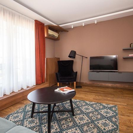Apartamento Artisan'S Dwelling Belgrado Exterior foto