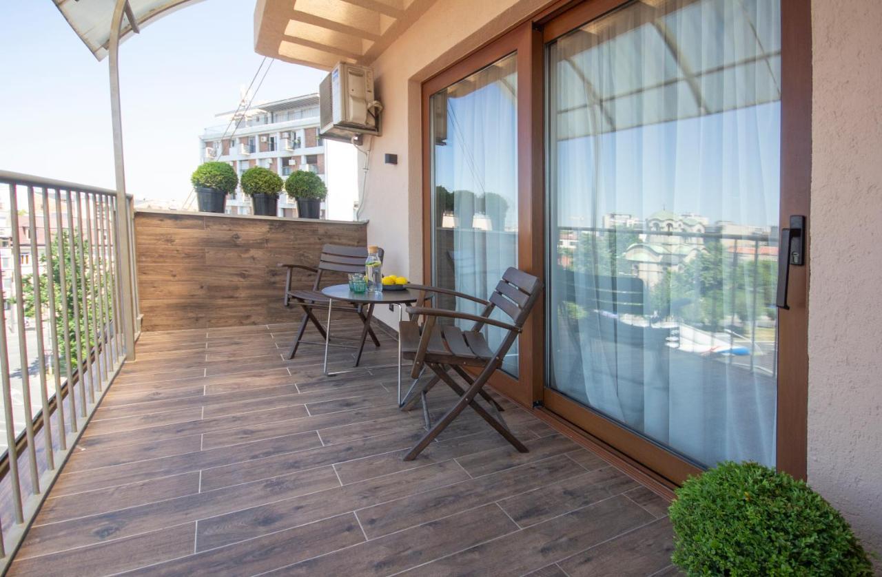 Apartamento Artisan'S Dwelling Belgrado Exterior foto
